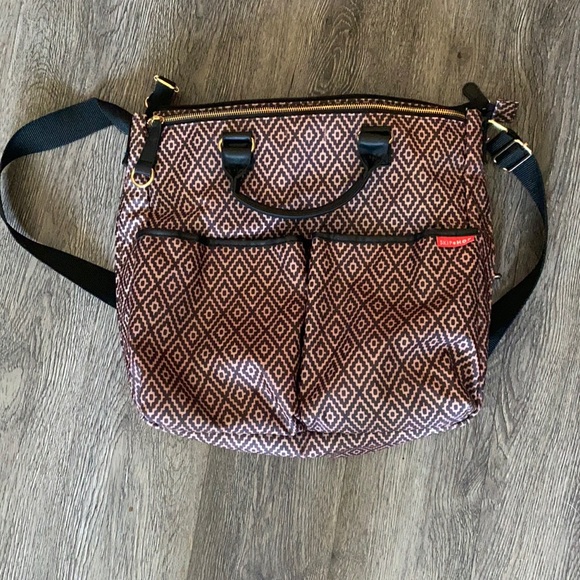 Like new skip hop diaper bag - Picture 1 of 4